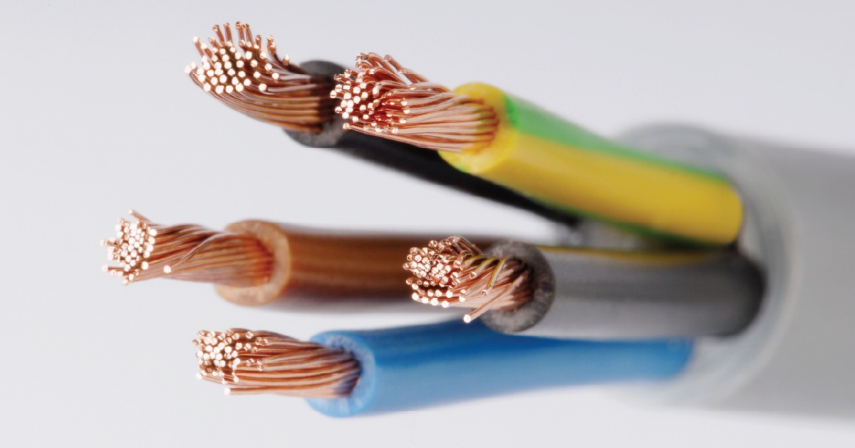 كابلات كهربائية
